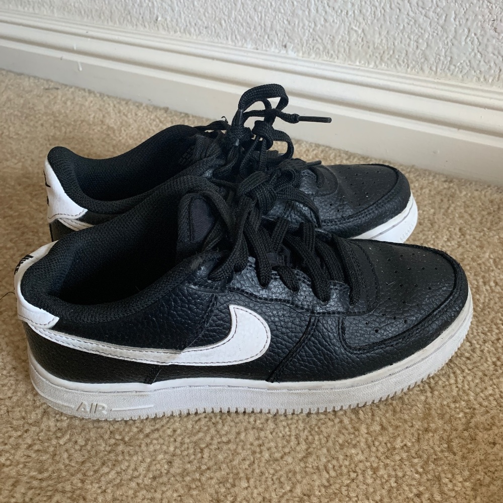 Big kids Air force  1 size 4.5 youth
